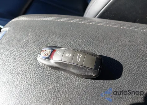 2012 Porsche Cayenne из США, поврежденный, VIN WP1AA2A23CLA06115